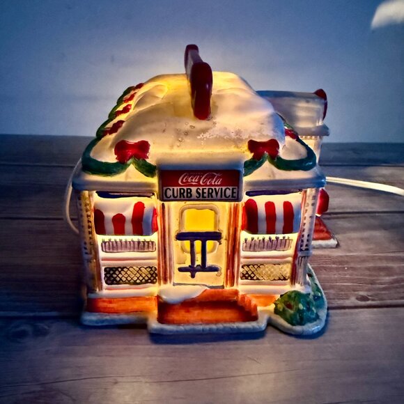 COCA COLA Town Square Building Dinner Restaurant 1992 Iluminated RETIRED - Picture 14 of 16